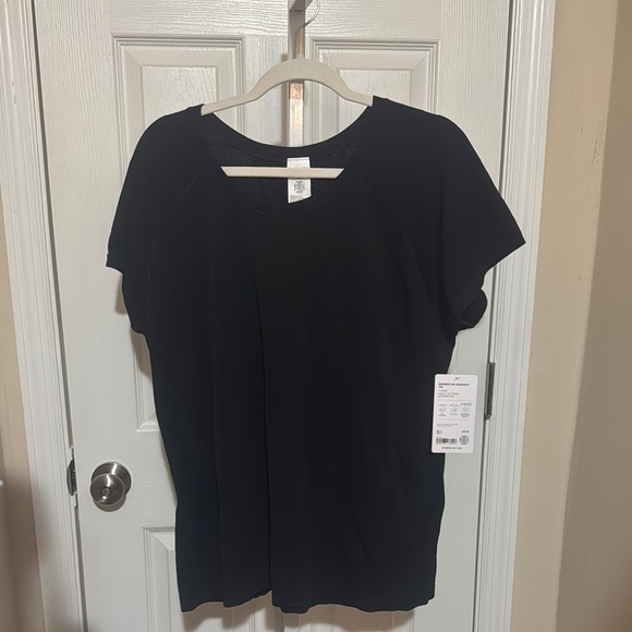 Athleta Black Short Sleeve T-Shirt - Picture 1 of 5